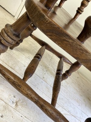 Antique English Elm Wood Windsor Captains Chair, 1900s-WZZ-1282620