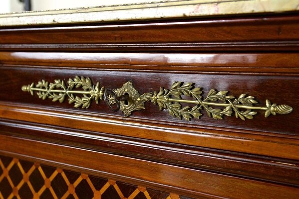 Antique French Chest of Drawers in Mahogany with Marquetry Works, 1870-TQA-1419285