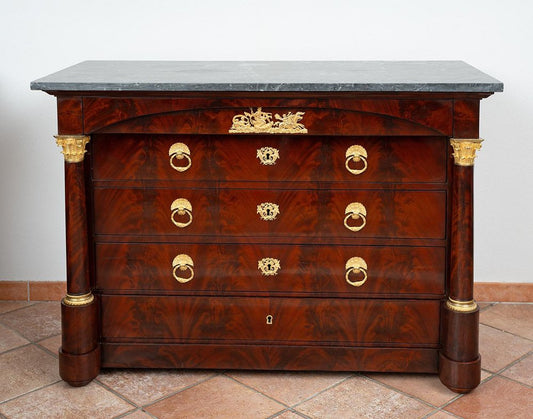 Antique French Empire Chest of Drawers in Mahogany Feather with Bardiglio Gray Marble Top, Early 19th Century