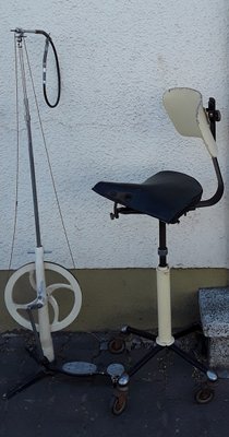 Antique German Dentists Office Chair and Pedal Drill from Draeger, 1920s, Set of 2-HOI-635607