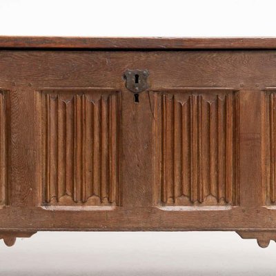 Antique Gothic Chest in Wood-WM-1257924