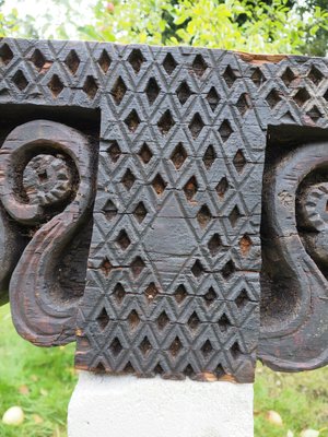 Antique Hand-Carved Wooden Pillar Column Capital, Afghanistan, 1890s-UZN-1407573