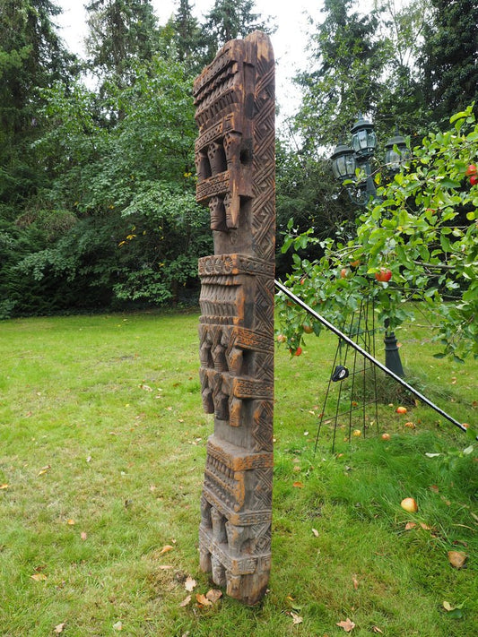 Antique Hand-Carved Wooden Pillar Column, Nuristan, Afghanistan, 1890s