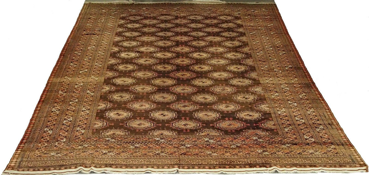 Antique Hand-Knotted Turkmen Saryk Rug, 1920s