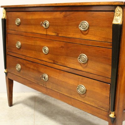 Antique Italian Chest of Drawers in Walnut, 1700s-UMS-1792466