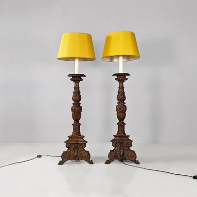 Antique Italian Floor Lamps in Carved Wood and Yellow Fabric, 1500, Set of 2-GDD-2034364