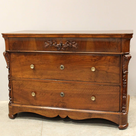 Antique Italian Louis Philippe Chest of Drawers in Walnut