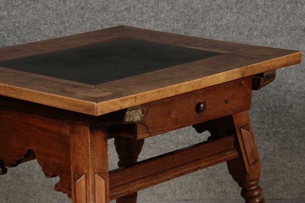 Antique Little Shipping Table in Walnut, 1800-DXD-1750403