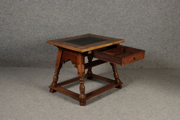 Antique Little Shipping Table in Walnut, 1800-DXD-1750403