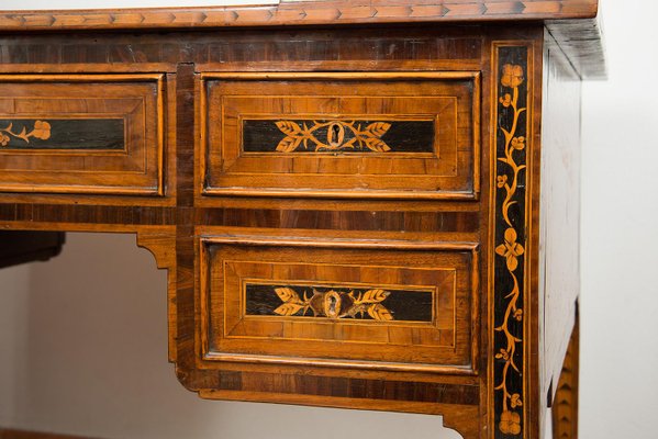 Antique Louis XVI Lombard Desk in Walnut with Maple Inlay Grafts, 18th Century-KKK-1749338