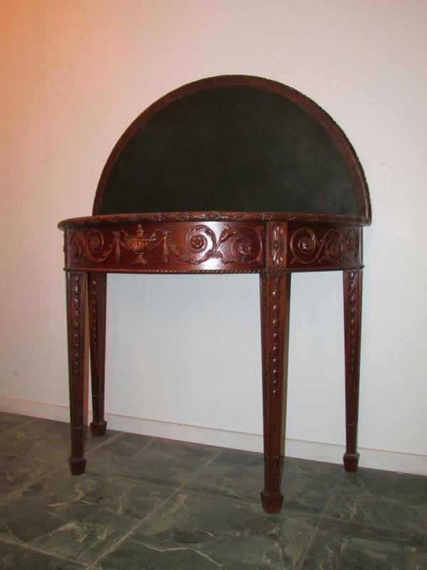 Antique Mahogany Foldable Wall Table in the style of Hepplewhite, 19th Century