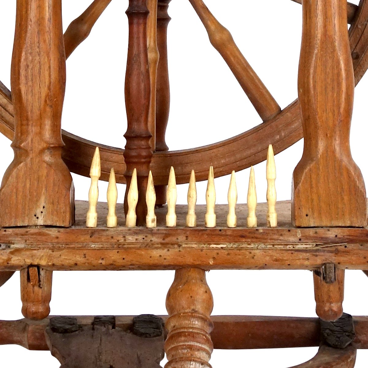 Antique Majestic Spinning Wheel in Ebony Wood