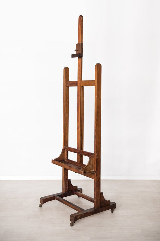 Antique Maple Brown Painter Stand