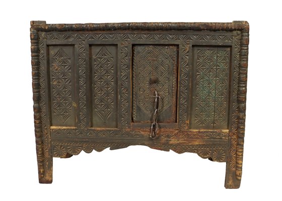 Antique Nomadic Turkmen Yurt Treasure Dowry Chest-UZN-1402979