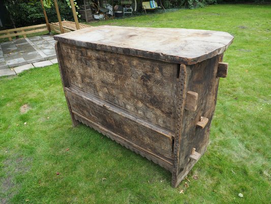 Antique Orient Cedar Wood Treasure Dowry Chest from Nuristan Afghanistan, 19th Century-UZN-1394013