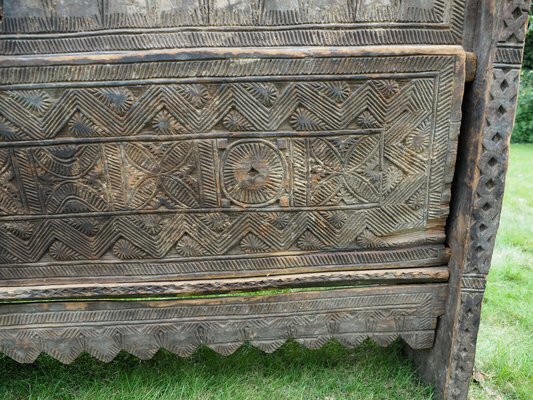 Antique Orient Cedar Wood Treasure Dowry Chest from Nuristan Afghanistan, 19th Century-UZN-1394013