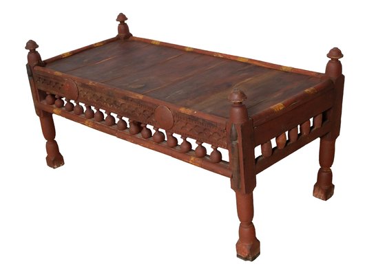 Antique Pakistanian Coffee Table in Wood, 1920s-UZN-1395888