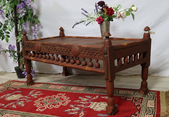 Antique Pakistanian Coffee Table in Wood, 1920s-UZN-1395888