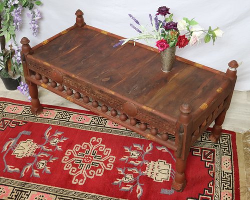 Antique Pakistanian Coffee Table in Wood, 1920s-UZN-1395888