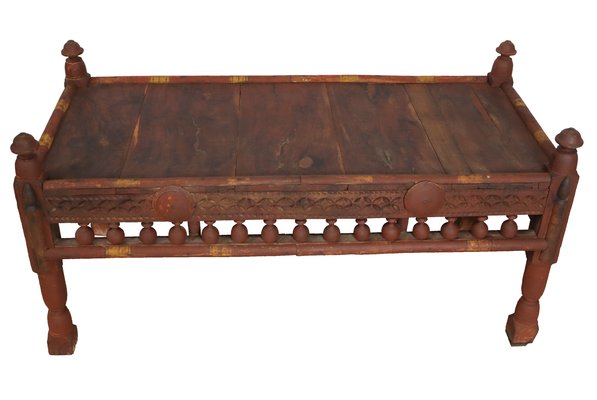 Antique Pakistanian Coffee Table in Wood, 1920s-UZN-1395888