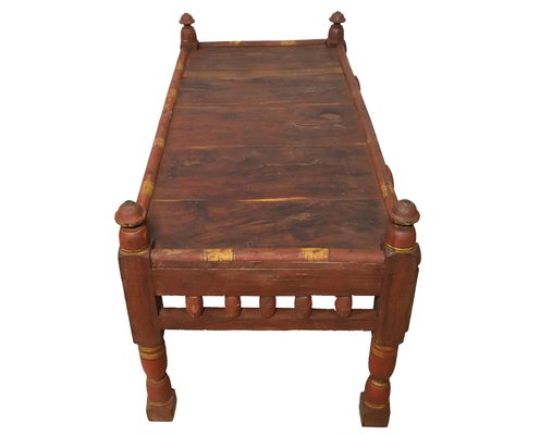 Antique Pakistanian Coffee Table in Wood, 1920s-UZN-1395888