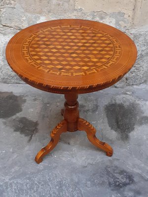 Antique Table in Walnut, 1840s-AKA-1815446