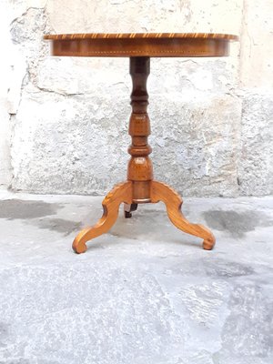 Antique Table in Walnut, 1840s-AKA-1815446