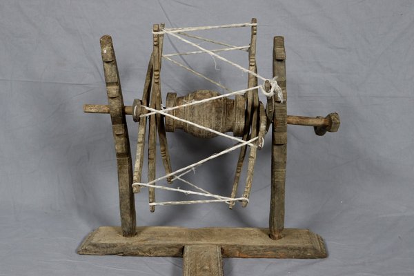 Antique Traditional Basic Spinning Wheel, Nuristan Charkha, 1890s-UZN-1389294