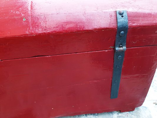 Antique Trunk in Painted Fir Wood with Bombed Slatted Cover and Original Hardware-ZFY-1335373