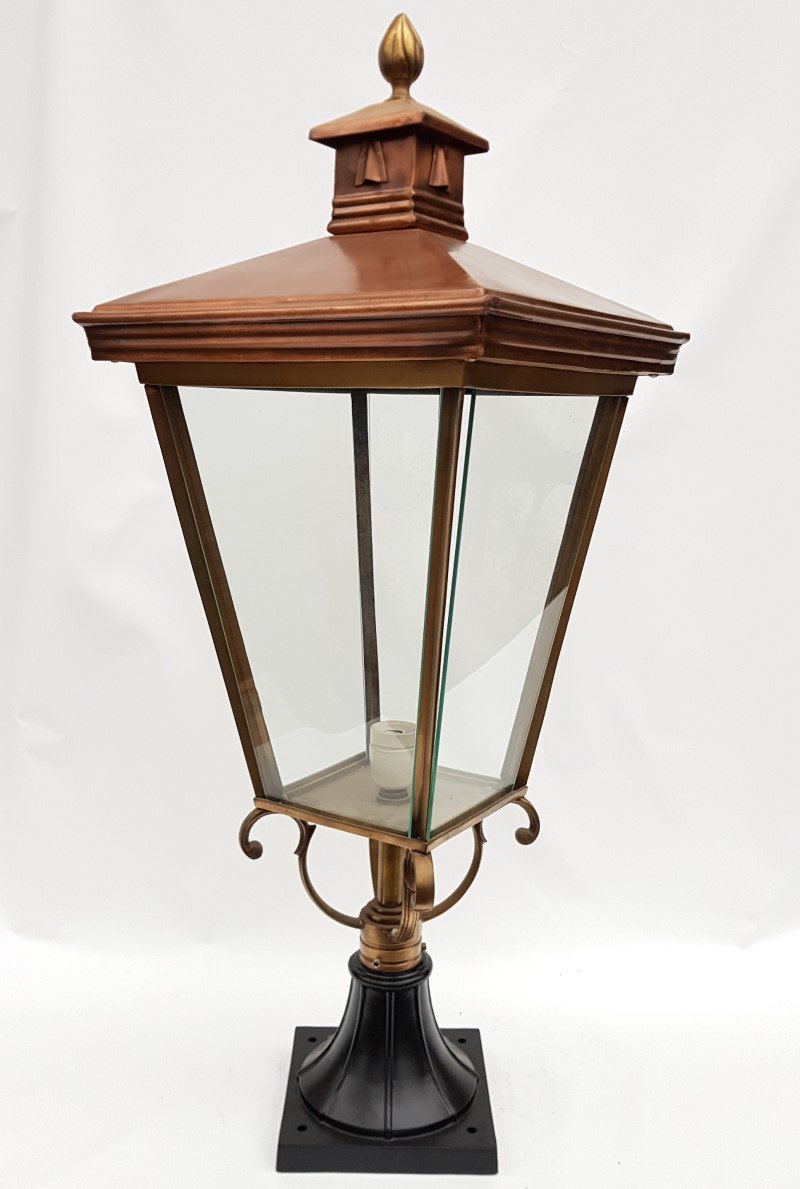 Antique Victorian Classic Copper Pillar Lamp Lantern on Base Outdoor Lamp