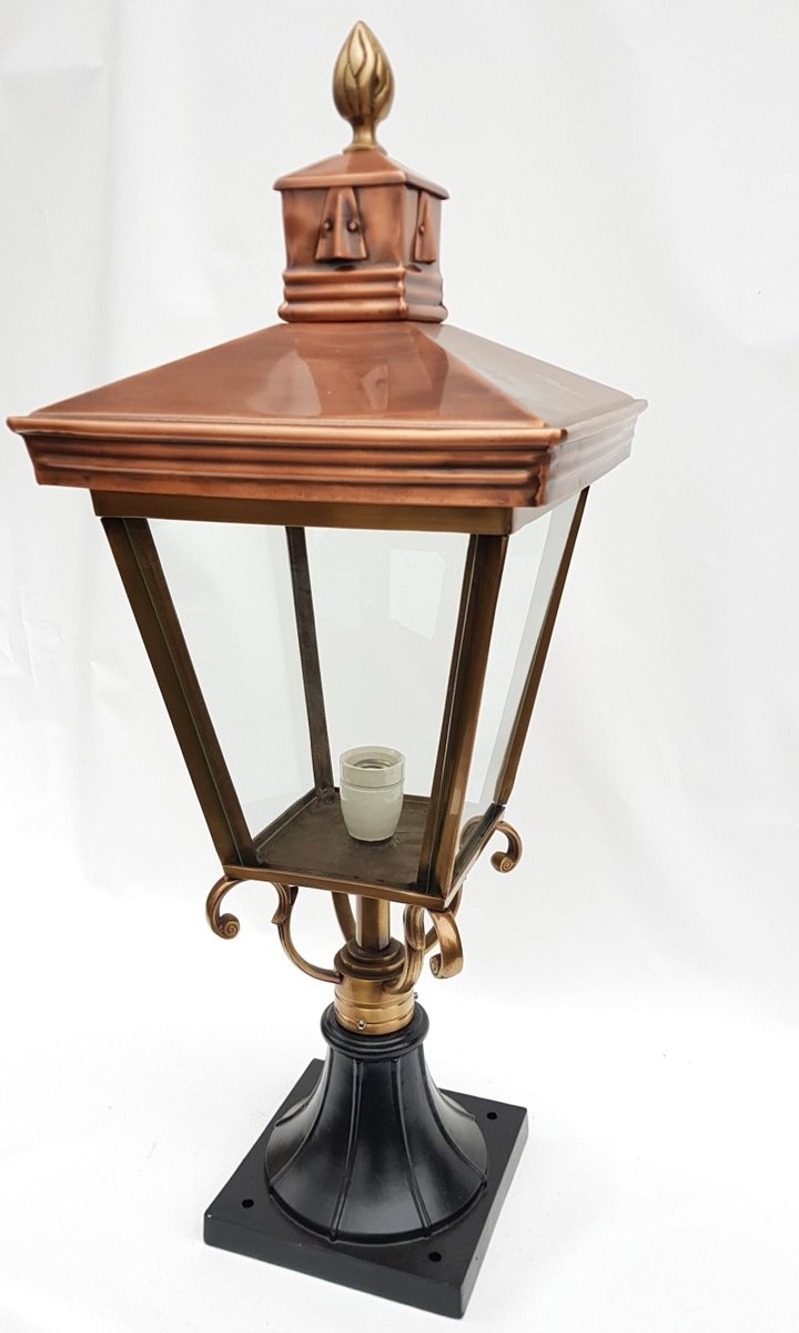 Antique Victorian Classic Copper Pillar Lamp Lantern on Base Outdoor Lamp