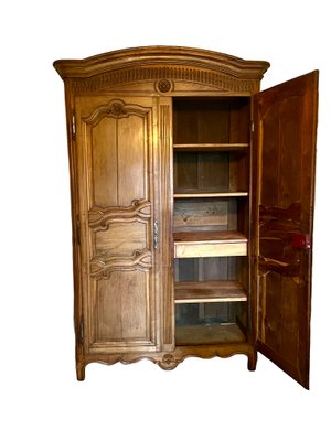 Antique Walnut Wardrobe-EUT-1812804