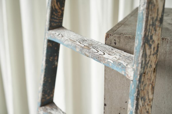 Antique Wooden Ladder in Weathered Paint, 1930s-FEW-2024203