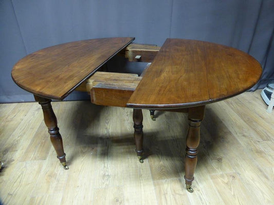 Antique XIX Mahogany Extendable Table