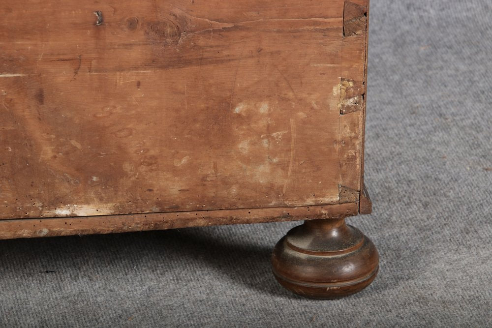 Antqiue Baroque Chest in Walnut, 1750