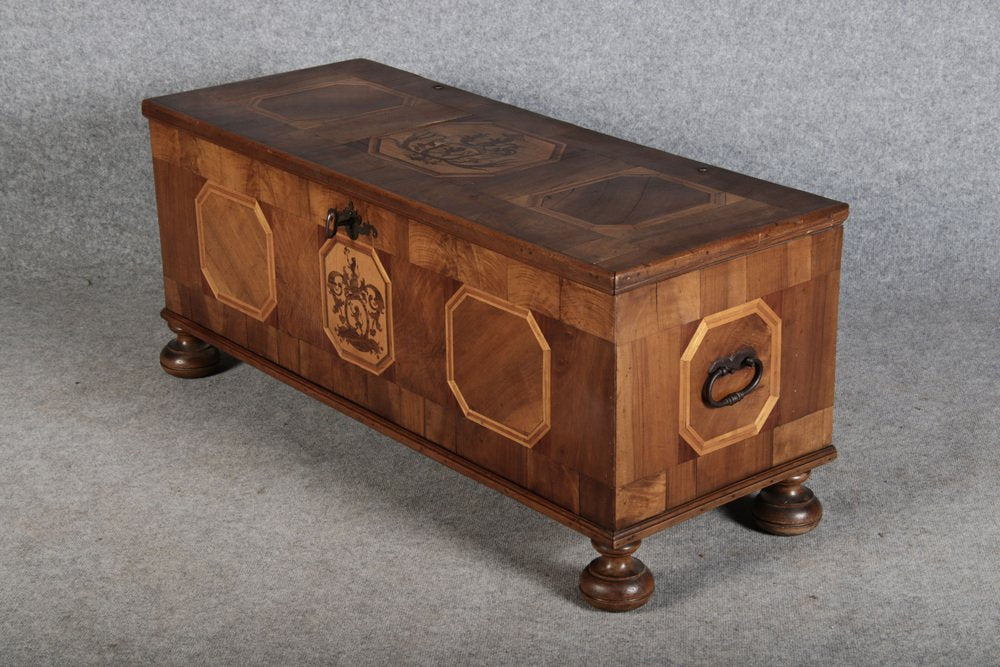 Antqiue Baroque Chest in Walnut, 1750