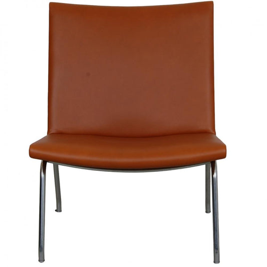 AP-40 Lounge Chair in Walnut and Aniline Leather by Hans Wegner, 1990s