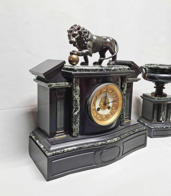 Architectural Clock Depicting Medici Lion & Cassolettes in Bronze, Set of 3