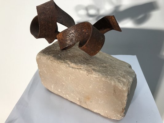 Ariel Elizondo Lizarraga, Le precipice, 2023, Steel & Stone Sculpture-QNR-1769601