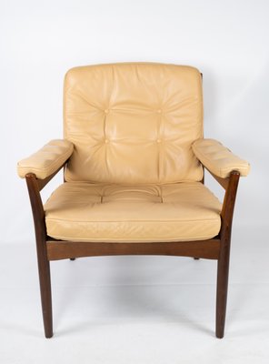 Armchair in Dark Wood & Upholstered in Light Leather, 1960s-UY-852191