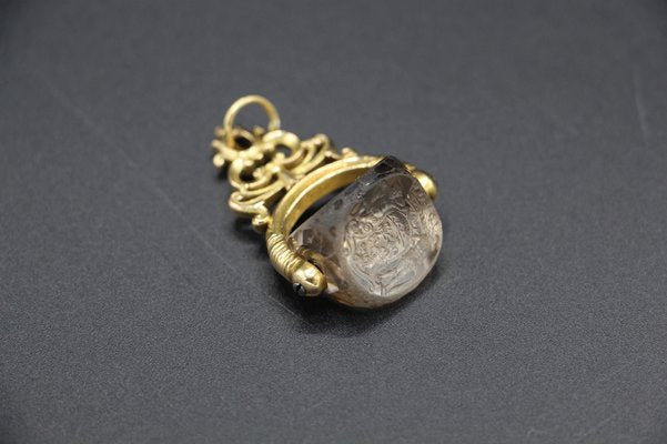 Armored Seal Pendant in Rock Crystal and Gold, 19th Century-KMQ-2040939