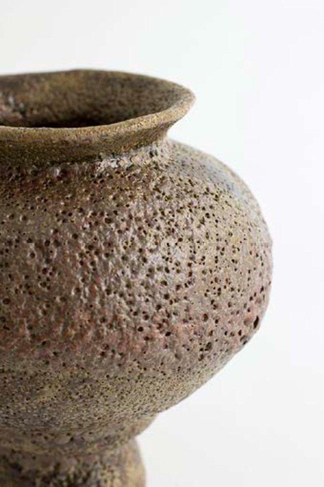 Arq 007 Musgo Vase by Raquel Vidal and Ped Paz