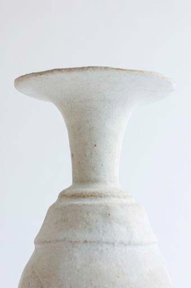 Arq 011 White Bone Vase by Raquel Vidal and Pedro Paz