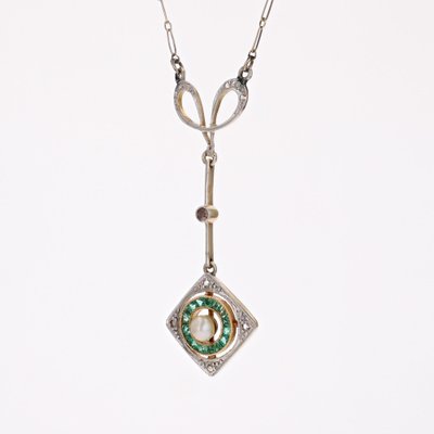 Art Deco 18 Karat Yellow and White Gold Pendant Necklace with Emerald, Diamonds and Fine Pearl, 1920s-OLU-1757419