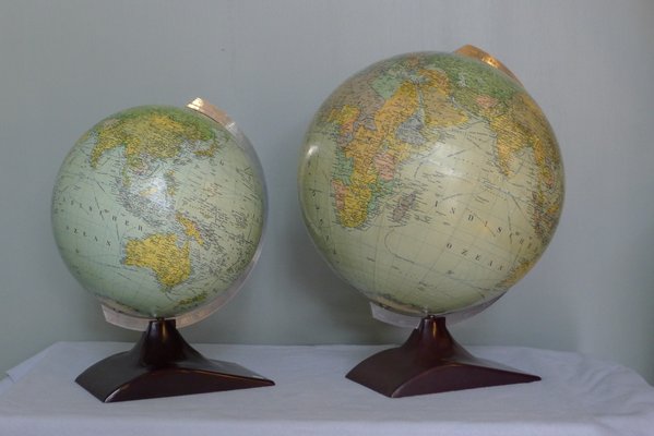 Art Deco 32 cm Political Streamline Globe on Bakelite Stand from JRO Verlag, 1950s-VRE-716658