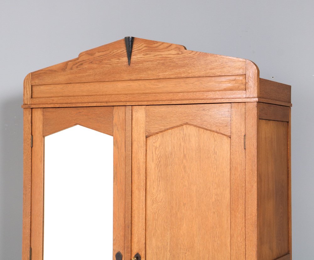 Art Deco Amsterdamse School Armoire or Wardrobe in Oak by Fa. Drilling Amsterdam, 1920s