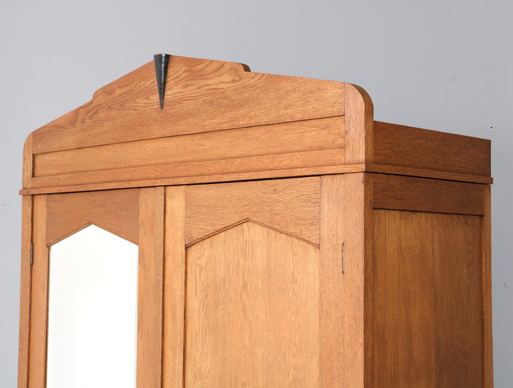 Art Deco Amsterdamse School Armoire or Wardrobe in Oak by Fa. Drilling Amsterdam, 1920s