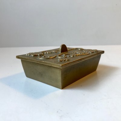 Art Deco Bronze Box with Flowers in Relief, 1930s-LCR-743187