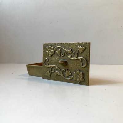 Art Deco Bronze Box with Flowers in Relief, 1930s-LCR-743187