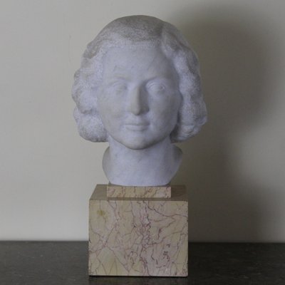 Art Deco Bust of a Woman-NE-1118636